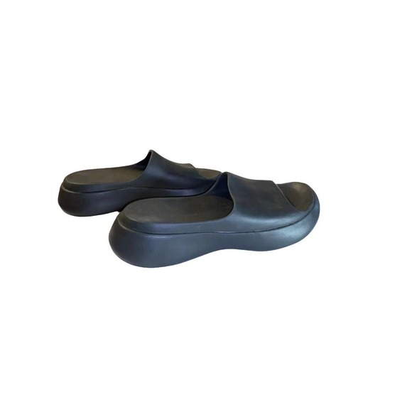 Zara Rubberized Slides, Black EU SZ 40, US SZ 9, UK SZ 7 - Picture 8 of 8